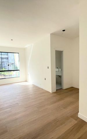 Casa à venda com 190m², 3 quartos e 2 vagasSuíte