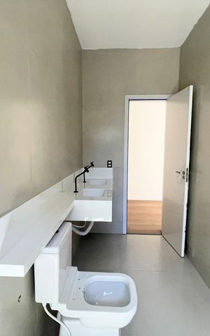 Casa à venda com 190m², 3 quartos e 2 vagasBanheiro da Suíte