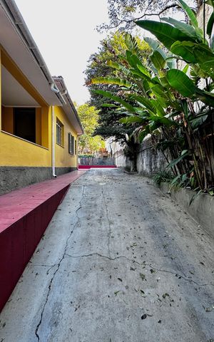 Casa à venda com 114m², 2 quartos e sem vaga Casa à venda com 114m², 2 quartos e sem vagaGaragem