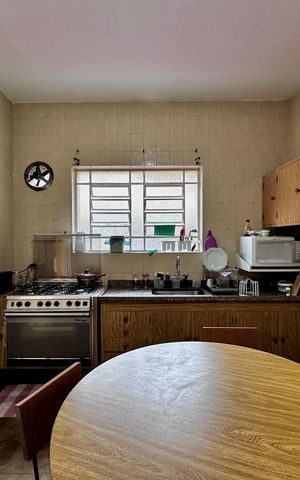 Casa à venda com 114m², 2 quartos e sem vaga Casa à venda com 114m², 2 quartos e sem vagaCozinha