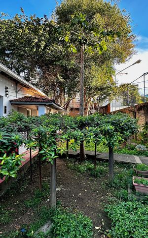 Casa à venda com 114m², 2 quartos e sem vaga Casa à venda com 114m², 2 quartos e sem vagaQuintal