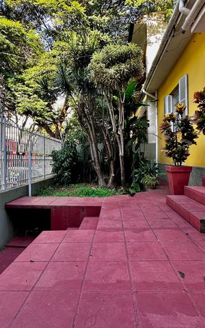 Casa à venda com 114m², 2 quartos e sem vaga Casa à venda com 114m², 2 quartos e sem vagaJardim