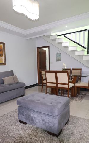 Casa à venda com 169m², 3 quartos e 5 vagasSala