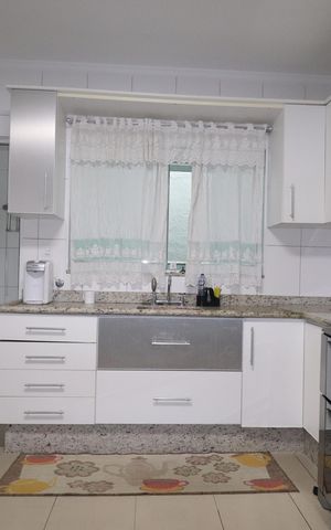 Casa à venda com 169m², 3 quartos e 5 vagasCozinha