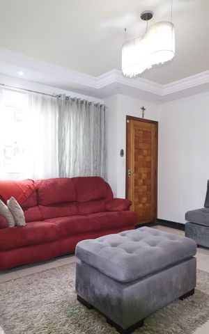 Casa à venda com 169m², 3 quartos e 5 vagasSala