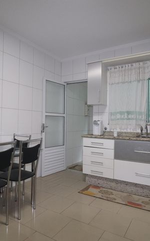 Casa à venda com 169m², 3 quartos e 5 vagasCozinha