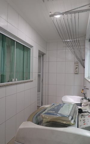 Casa à venda com 169m², 3 quartos e 5 vagasÁrea de Serviço
