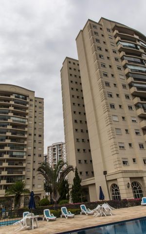 Apartamento à venda com 139m², 3 quartos e 2 vagasPiscina