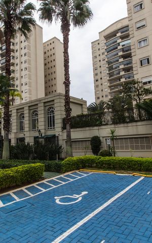 Apartamento à venda com 139m², 3 quartos e 2 vagasFachada