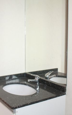 Apartamento à venda com 76m², 3 quartos e 2 vagasBanheiro da Suíte