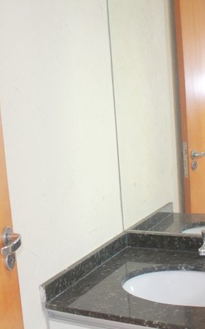 Apartamento à venda com 76m², 3 quartos e 2 vagasBanheiro da Suíte