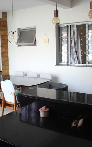Casa à venda com 540m², 4 quartos e 8 vagasCozinha