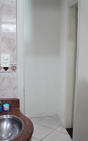 Casa à venda com 540m², 4 quartos e 8 vagasBanheiro