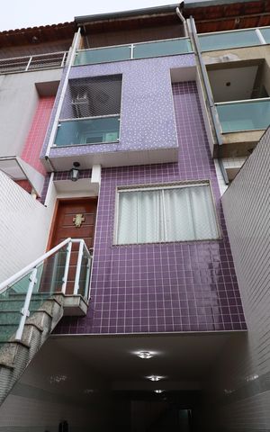 Casa à venda com 170m², 3 quartos e 4 vagasFachada