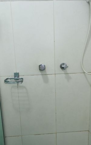 Casa à venda com 170m², 3 quartos e 4 vagasBanheiro da Suíte 1