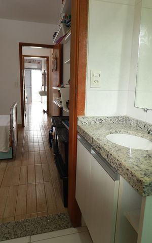 Casa à venda com 170m², 3 quartos e 4 vagasBanheiro da Suíte 2