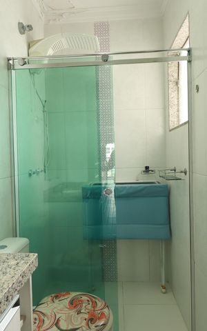 Casa à venda com 170m², 3 quartos e 4 vagasBanheiro da Suíte 2