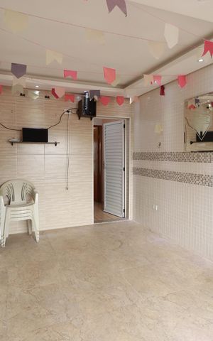 Casa à venda com 170m², 3 quartos e 4 vagasTerraço