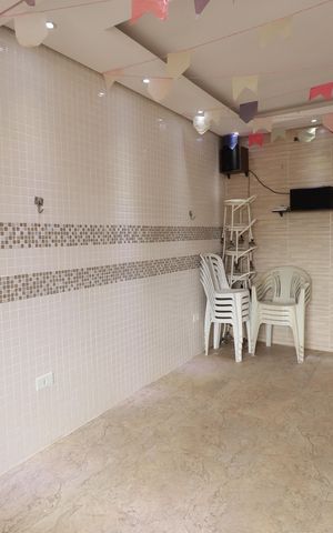 Casa à venda com 170m², 3 quartos e 4 vagasTerraço