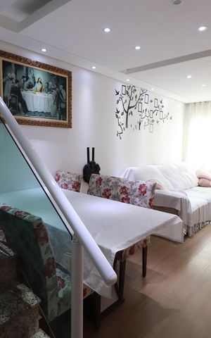 Casa à venda com 170m², 3 quartos e 4 vagasSala