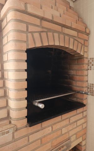 Casa à venda com 170m², 3 quartos e 4 vagasChurrasqueira