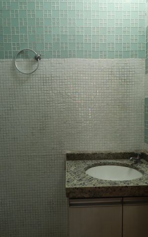 Casa à venda com 170m², 3 quartos e 4 vagasBanheiro de serviço