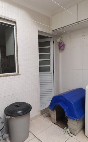 Casa à venda com 170m², 3 quartos e 4 vagasÁrea de Serviço
