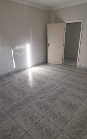 Casa à venda com 241m², 3 quartos e 1 vagaCasa 2 - Sala