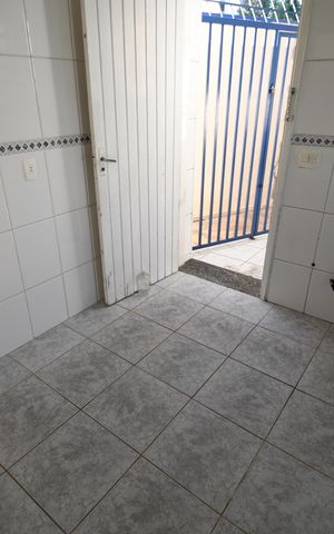 Casa à venda com 241m², 3 quartos e 1 vagaCasa 2 - Cozinha