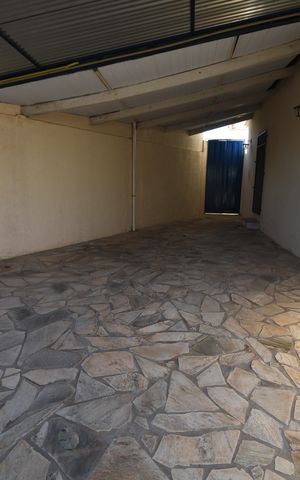 Casa à venda com 241m², 3 quartos e 1 vagaGaragem