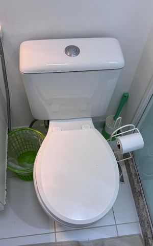 Apartamento à venda com 160m², 2 quartos e 2 vagas Apartamento à venda com 160m², 2 quartos e 2 vagasBanheiro Social 1