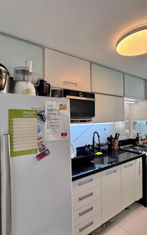 Apartamento à venda com 160m², 2 quartos e 2 vagas Apartamento à venda com 160m², 2 quartos e 2 vagasCozinha e Área de Serviço