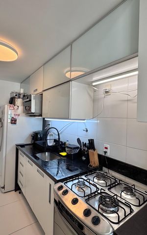 Apartamento à venda com 160m², 2 quartos e 2 vagas Apartamento à venda com 160m², 2 quartos e 2 vagasCozinha e Área de Serviço