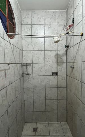 Casa à venda com 485m², 3 quartos e 4 vagasBanheiro 