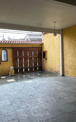 Casa à venda com 485m², 3 quartos e 4 vagasGaragem