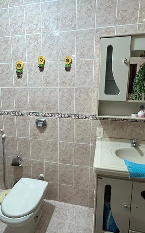 Casa à venda com 485m², 3 quartos e 4 vagasBanheiro da Suíte 1