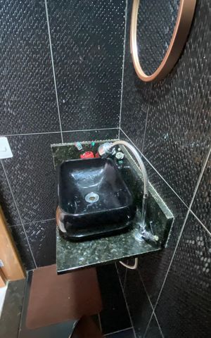 Apartamento à venda com 55m², 2 quartos e sem vaga Apartamento à venda com 55m², 2 quartos e sem vagaBanheiro Social