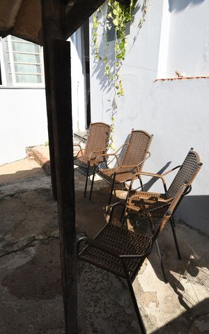 Casa à venda com 90m², 2 quartos e 4 vagasÁrea Externa