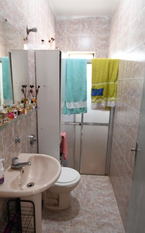 Casa à venda com 90m², 2 quartos e 4 vagasBanheiro da Suíte