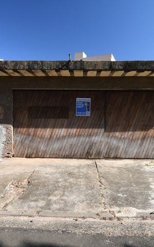 Casa à venda com 90m², 2 quartos e 4 vagasFachada