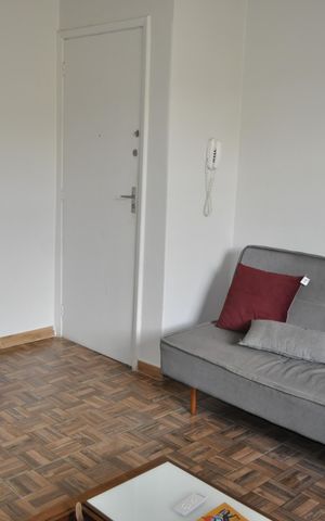 Apartamento à venda com 60m², 2 quartos e sem vagaSala