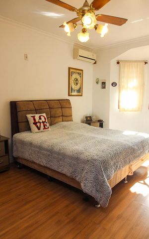 Casa à venda com 253m², 2 quartos e 10 vagas Casa à venda com 253m², 2 quartos e 10 vagasSuíte 2