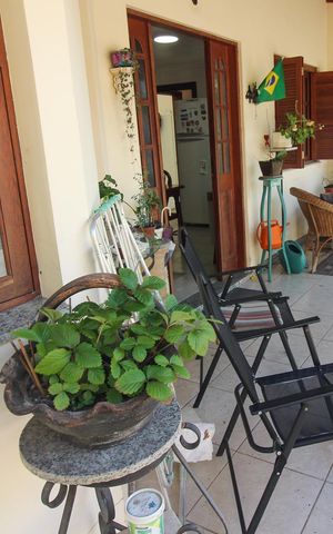 Casa à venda com 253m², 2 quartos e 10 vagas Casa à venda com 253m², 2 quartos e 10 vagasVaranda da Sala