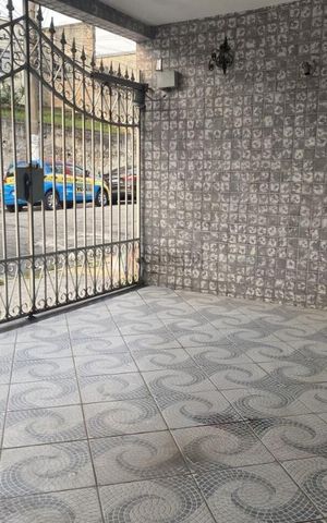 Casa à venda com 260m², 5 quartos e 2 vagas