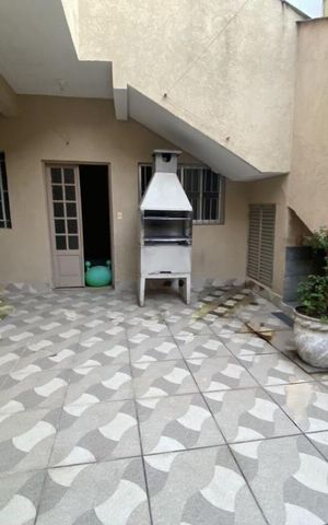 Casa à venda com 260m², 5 quartos e 2 vagas
