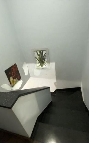 Casa à venda com 260m², 5 quartos e 2 vagas