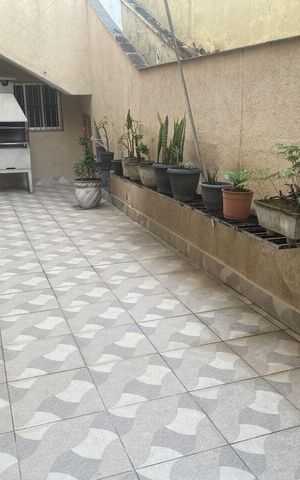 Casa à venda com 260m², 5 quartos e 2 vagas