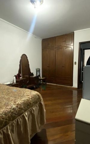 Casa à venda com 260m², 5 quartos e 2 vagas
