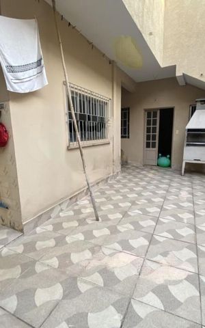 Casa à venda com 260m², 5 quartos e 2 vagas