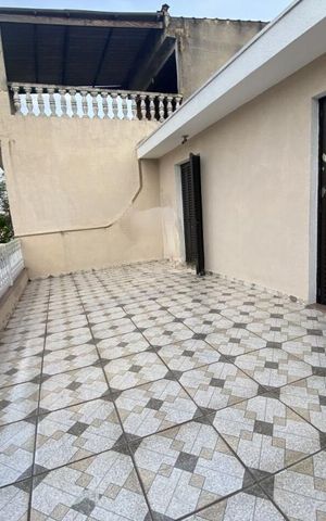 Casa à venda com 260m², 5 quartos e 2 vagas